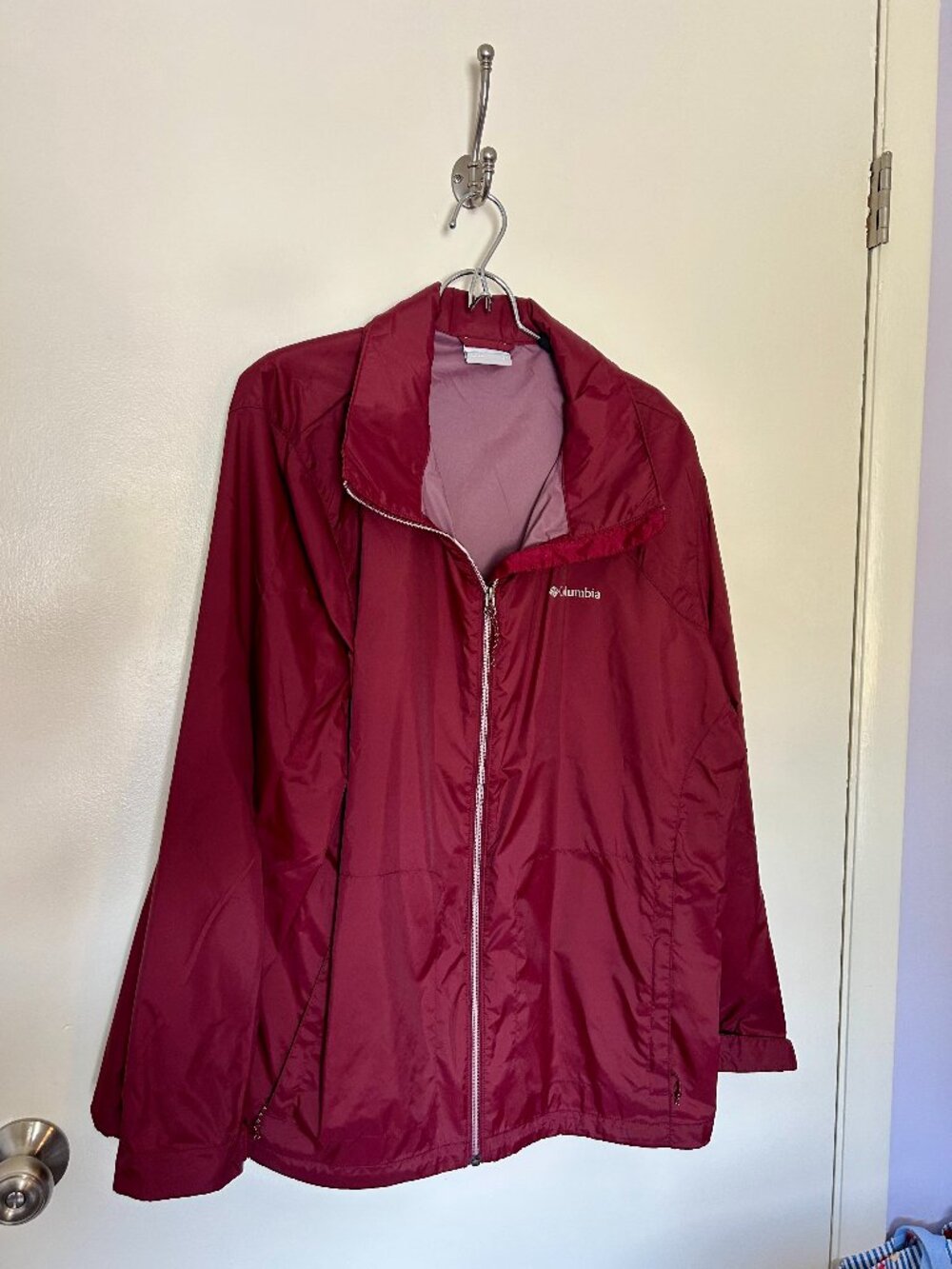 Columbia Packable Rain Jacket in Burgundy 2X